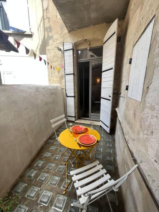 "La Maison Jaune" Arles Centre Terrasse Exterior photo