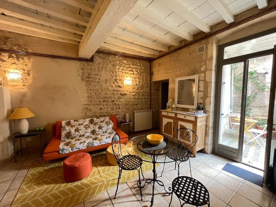 "La Maison Jaune" Arles Centre Terrasse Exterior photo